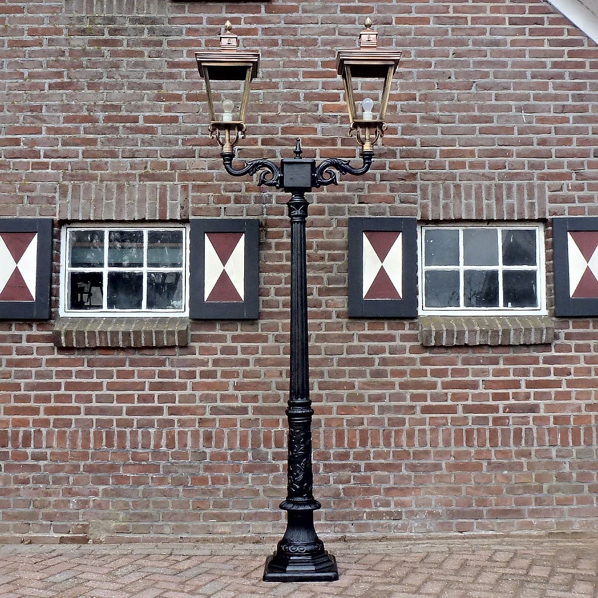 E178. Romantica + Dobbeltbeslag + Kobber, 4-sidet hoved 70. Højde: 274 cm
